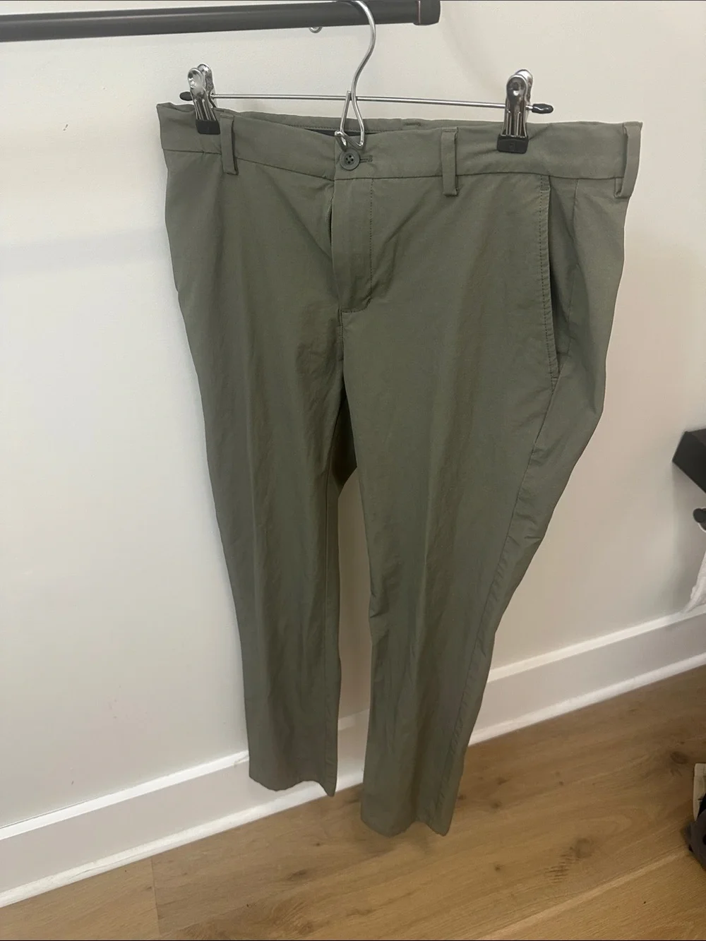 Vineyard Vines OTG Olive Green Chino Pants